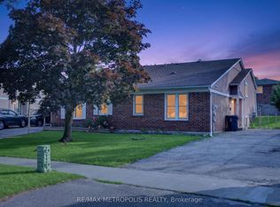 16 Stanbridge Ct, Toronto, ON M1B2S5