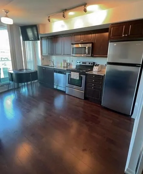 209 Fort York Blvd S #668 — Photo 3