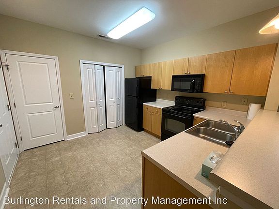 3rd image of 102-301 Campus Walk Trl