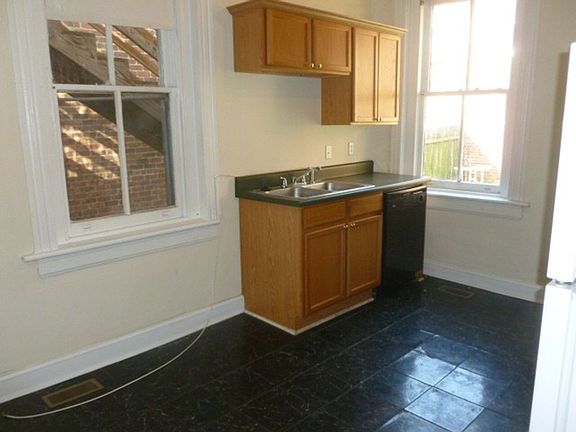 2nd image of 2609 W Grace St APT 1
