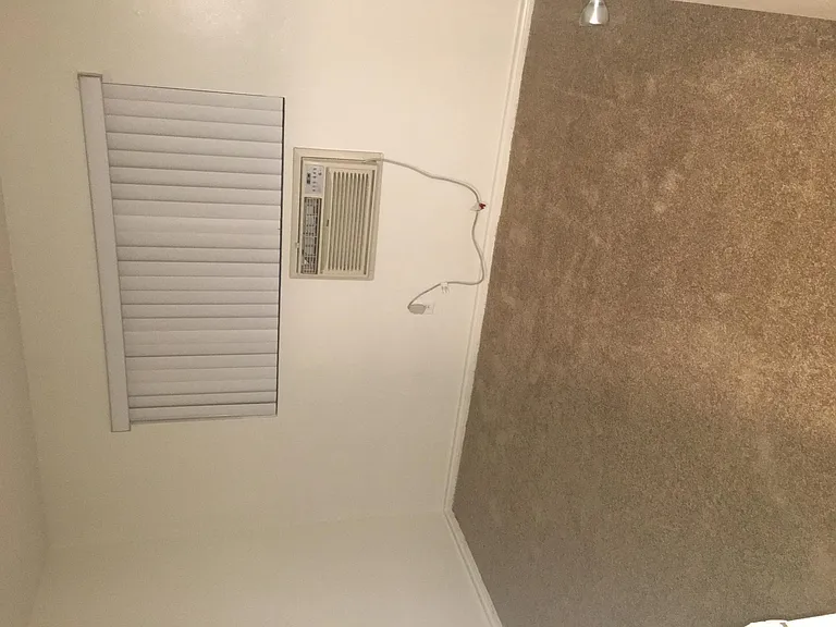 1st bed room, brand new carpet, ac wall unit