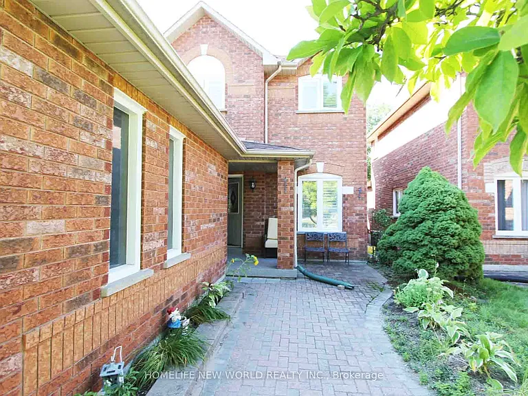834 Surin Ct — Photo 2