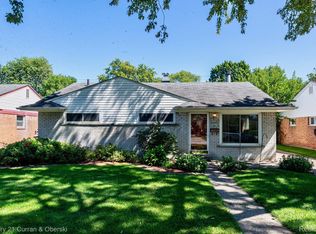 27832 Barrington St, Madison Heights, MI
