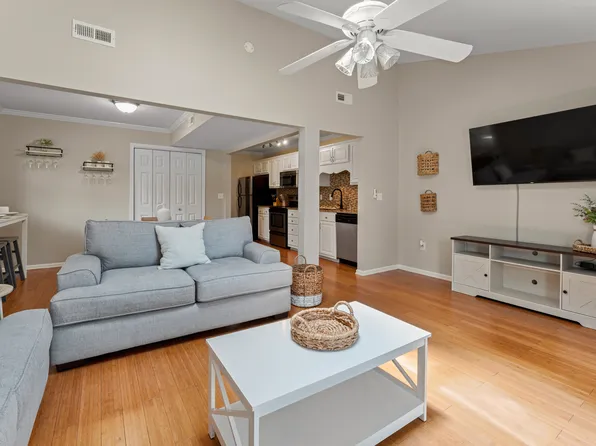 100 Harbor Dr, Anderson, SC 29625