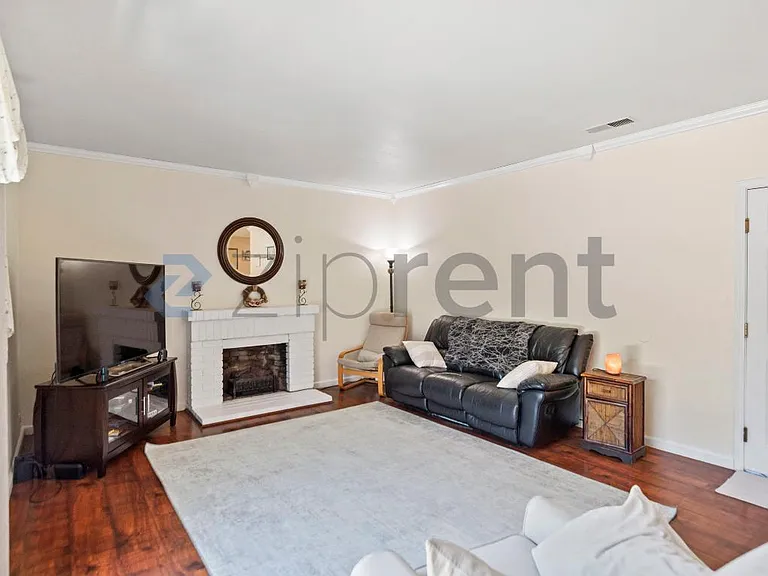 7525 Hazelnut Dr — Photo 20