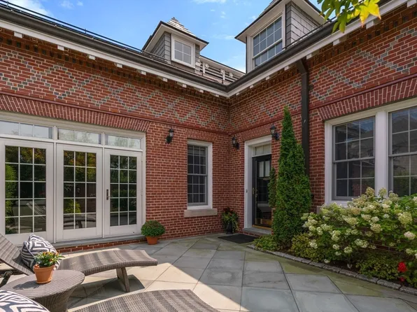 7 Stables Way #58, Belmont, MA 02478