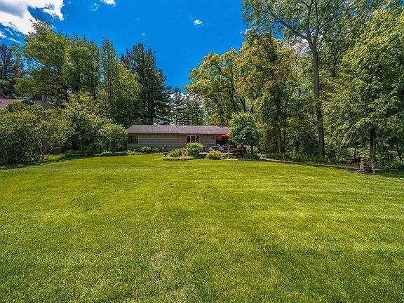 4th image of 21485 Wallen Dr