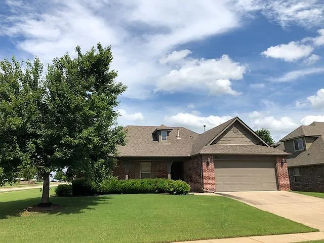 3 bed, 1650 sqft, $1,895 — Photo 3