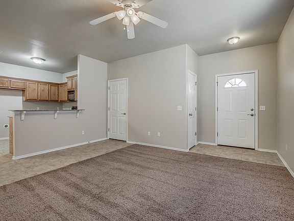 4th image of 11205 NW 6th Ter