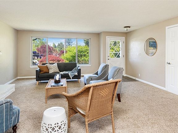 4th image of 7613 35th Street Ct W