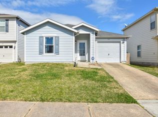 323 Silky Leaf Dr, Houston, TX 77073