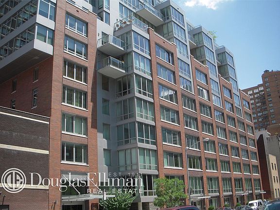 3rd image of 303 E 33rd St APT 5D