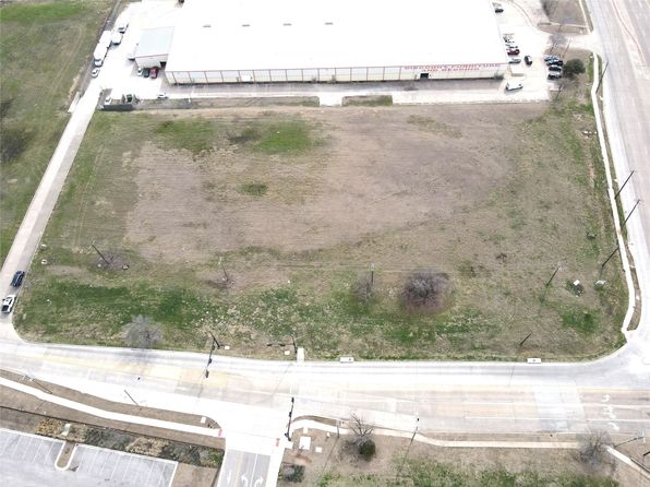 7001 S Cooper St, Arlington, TX 76001