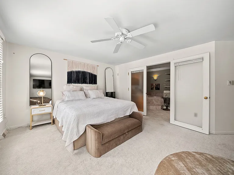 302 Kingsberry Cir — Photo 16