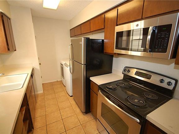 4th image of 6508 E Hill Dr