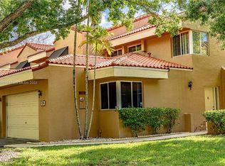 578 N University Dr, Fort Lauderdale, FL 33324