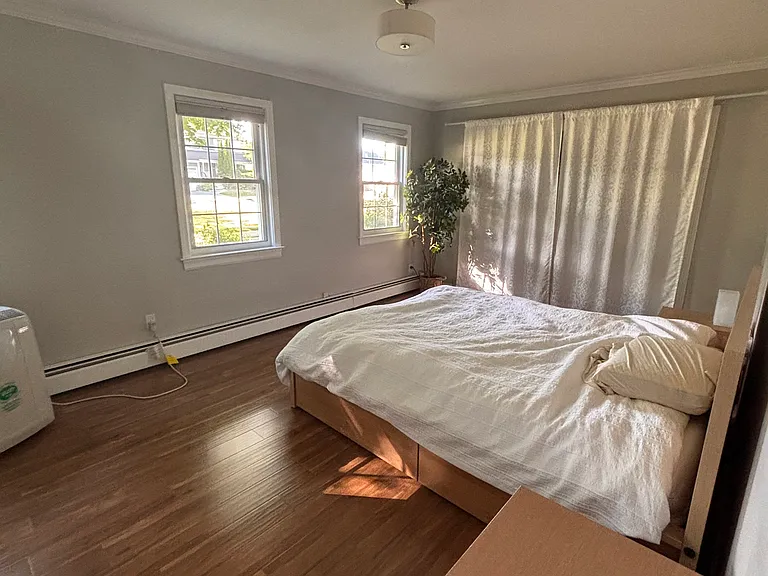 592 Saw Mill Brook Pkwy #592 — Photo 10