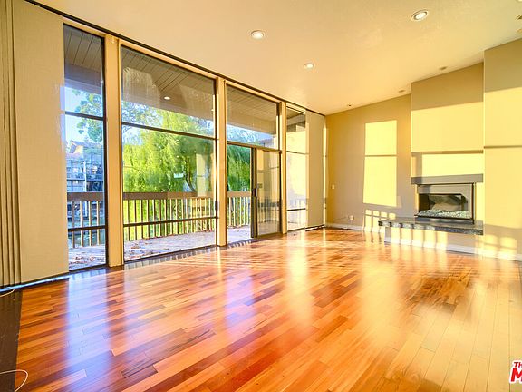 5th image of 7235 Marina Pacifica Dr #8