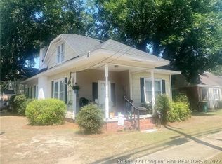 313 E 15th St, Lumberton, NC 28358