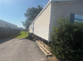 115 Danos Ln, Belle Chasse, LA 70037