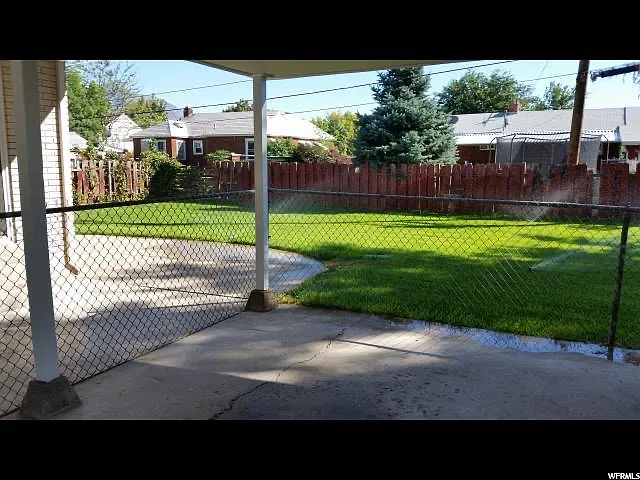 430 E 850 S — Photo 26