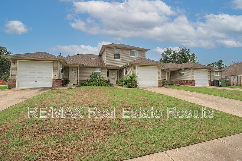 1st image of 3704 W Cedar St #B