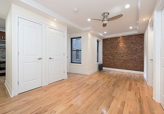 3rd image of 3149 Broadway APT 10