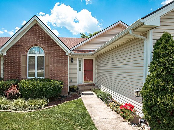 2nd image of 102 Beechwood Dr