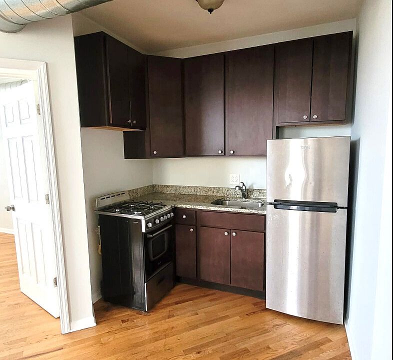 1st image of 7606 N Paulina St APT 301