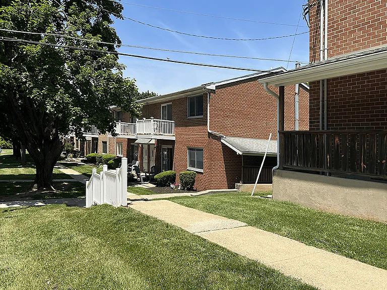 Springside Manor — Photo 12