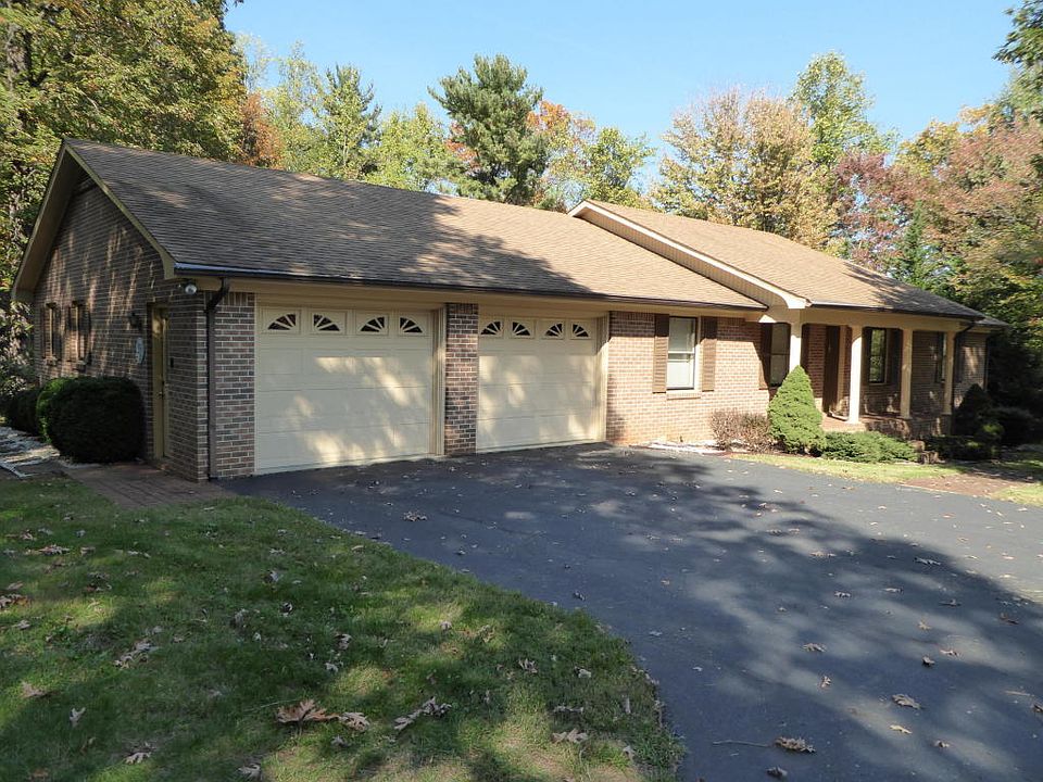 1st image of 145 Dillard Ln