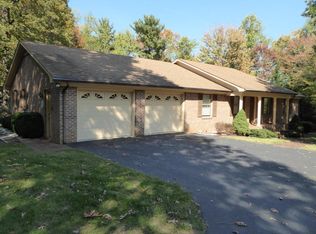145 Dillard Ln, Rocky Mount, VA 24151