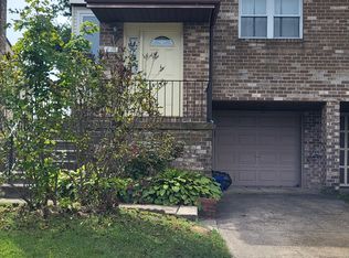 816 Barlow St, Philadelphia, PA 19116