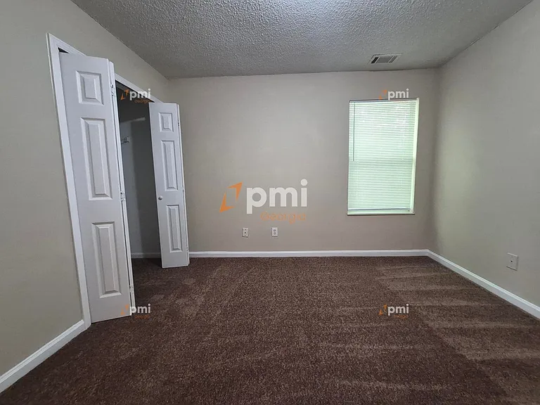 6215 Klondike River Rd — Photo 8