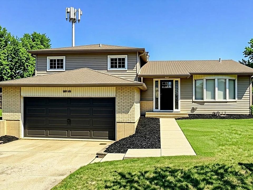 1st image of 2018 E Ivy Ln