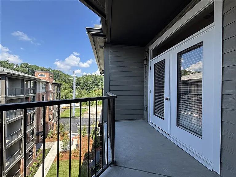 District on the Etowah Apartments — Photo 361