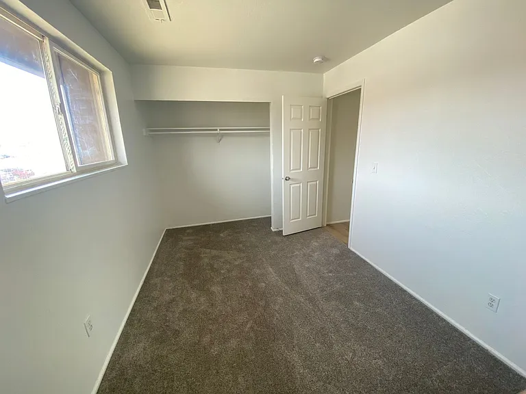 2517 S Lakecrest Dr — Photo 12