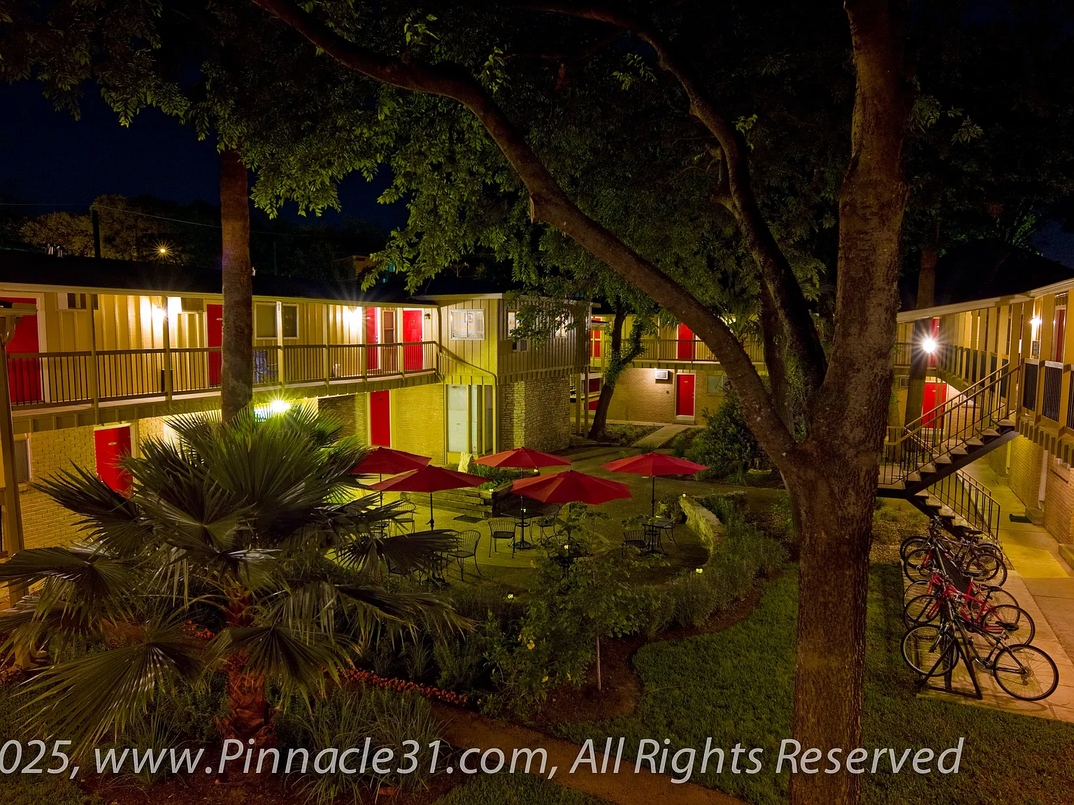 Pinnacle 31 — Photo 1