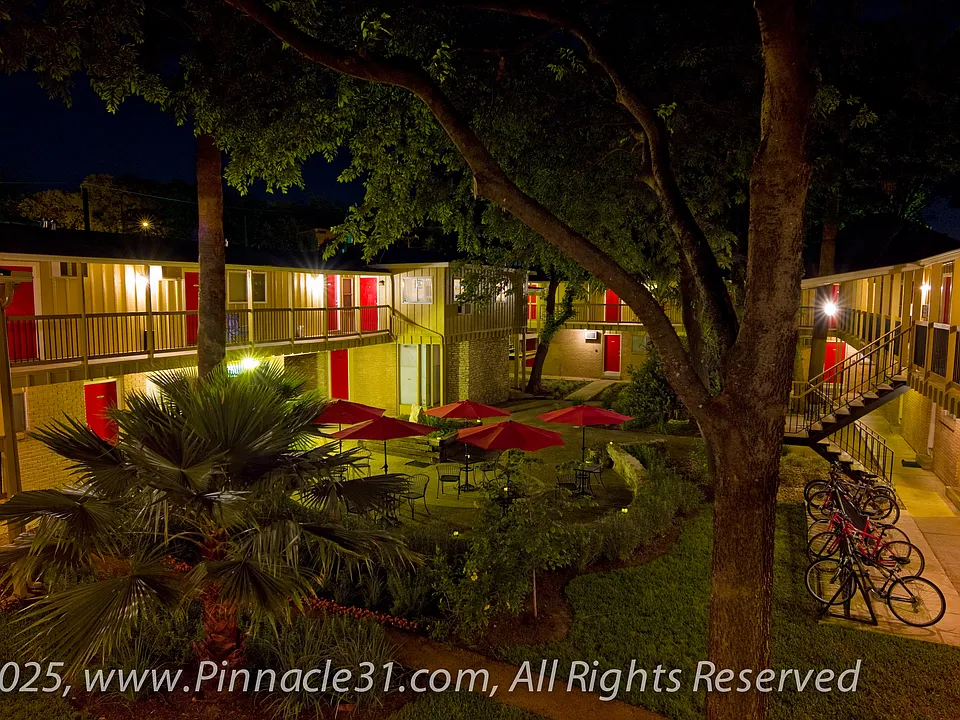 Pinnacle 31