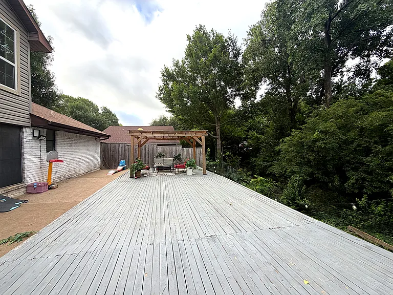 3101 Bandolino Ln — Photo 22