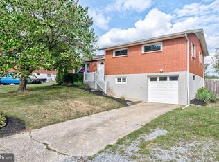 1421 Riegle Rd, Harrisburg, PA 17112