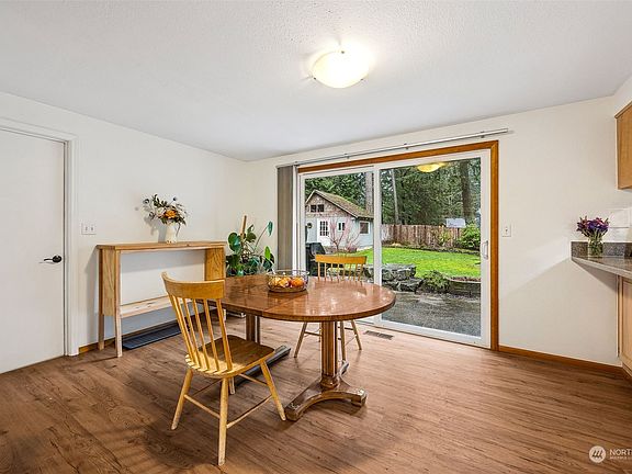5th image of 4802 Cedarwood Lane NW
