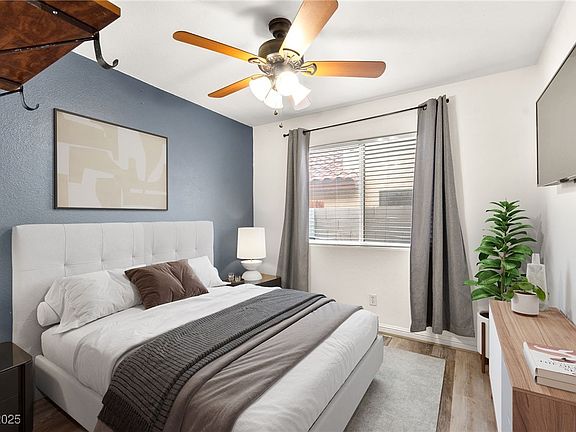 3rd image of 848 Coral Cottage Dr