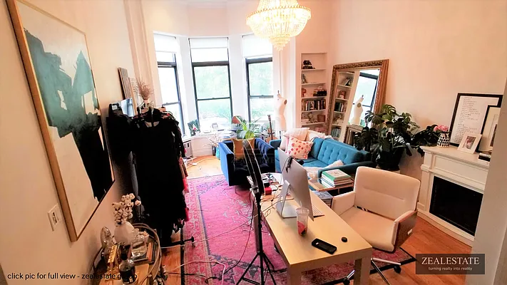 Rented by ZealEstate Group Inc | media 30