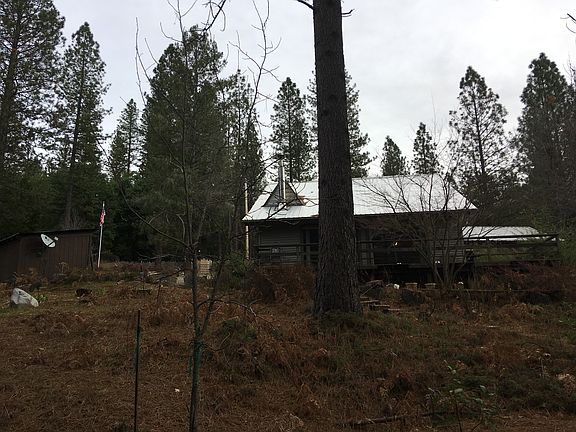 2nd image of 33 Quail Hill Ln