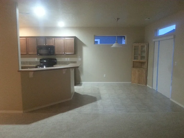 1210 SW Greeley St — Photo 10