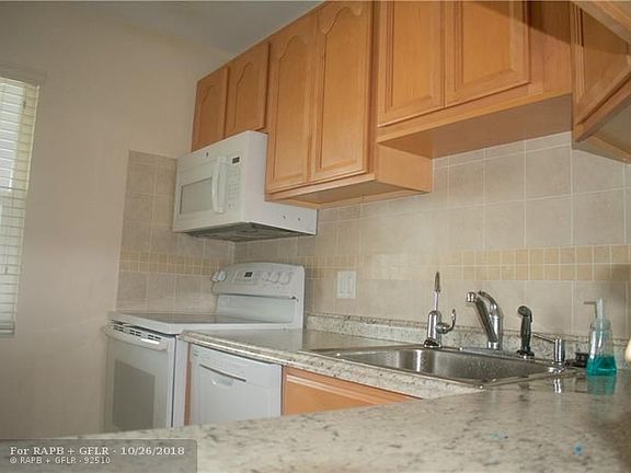 5th image of 7837 Golf Circle Dr APT 301