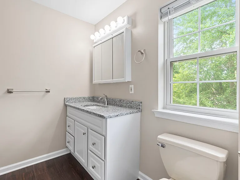 5 Ogden Ct — Photo 20