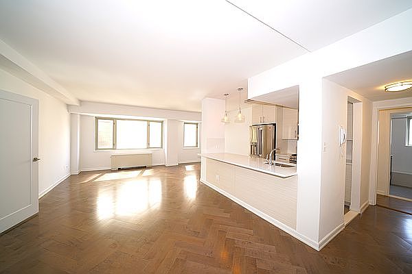 1st image of 125 E 87th St APT 17-D