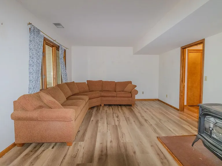3332 Tibbets Dr — Photo 30